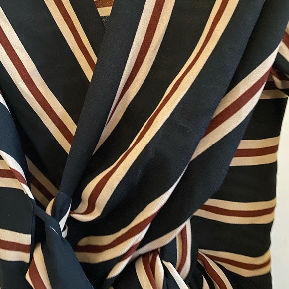 Zara blouse - Picture 2 of 3